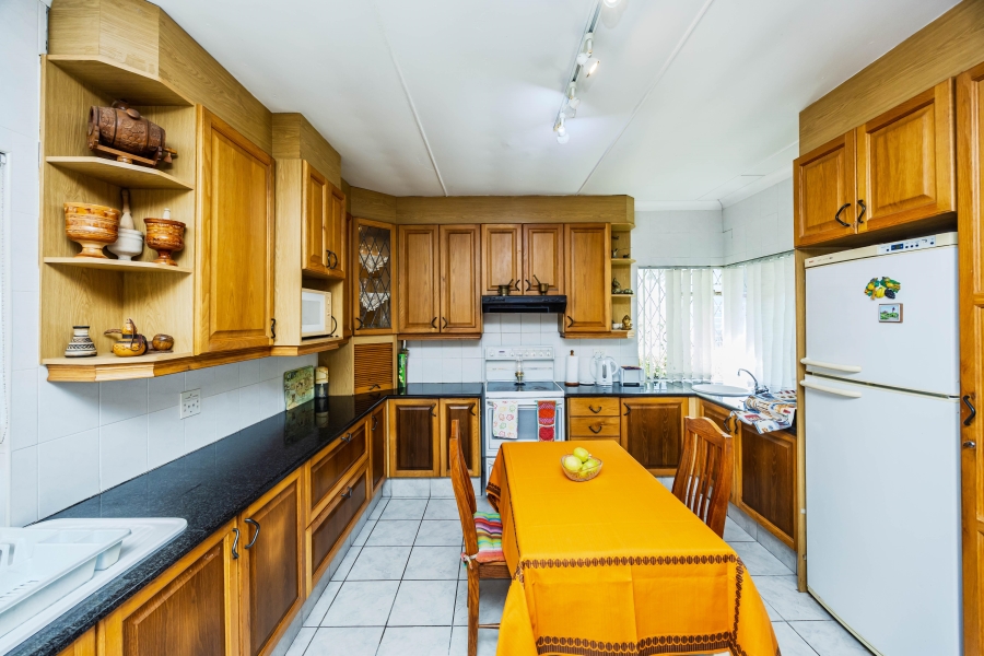 4 Bedroom Property for Sale in Berea Eastern Cape